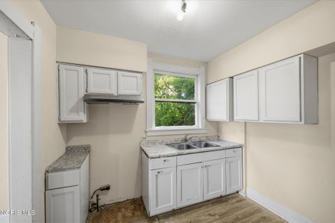 Tiny photo for 628 Blair Court, Toledo, OH 43604 (MLS # 10013471)
