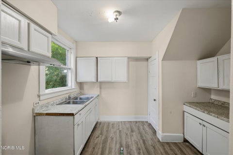 Tiny photo for 628 Blair Court, Toledo, OH 43604 (MLS # 10013471)