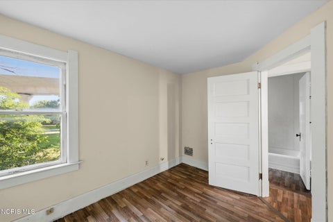 Tiny photo for 628 Blair Court, Toledo, OH 43604 (MLS # 10013471)