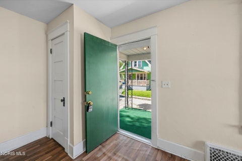 Tiny photo for 628 Blair Court, Toledo, OH 43604 (MLS # 10013471)