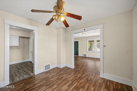 Tiny photo for 628 Blair Court, Toledo, OH 43604 (MLS # 10013471)
