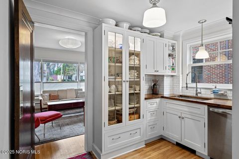 Tiny photo for 2953 Darlington Road, Toledo, OH 43606 (MLS # 10001914)