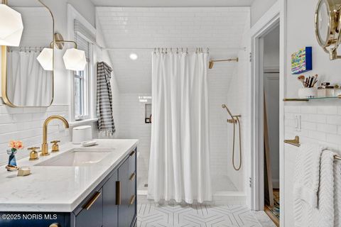 Tiny photo for 2953 Darlington Road, Toledo, OH 43606 (MLS # 10001914)