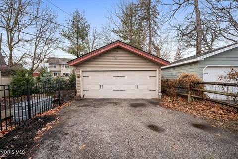 Tiny photo for 1732 Wildwood Road, Toledo, OH 43614 (MLS # 10004829)