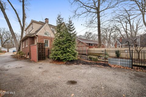 Tiny photo for 1732 Wildwood Road, Toledo, OH 43614 (MLS # 10004829)