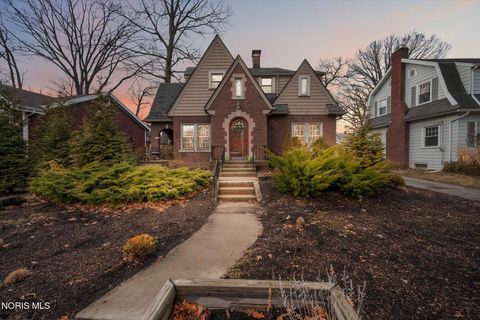 Tiny photo for 1732 Wildwood Road, Toledo, OH 43614 (MLS # 10004829)