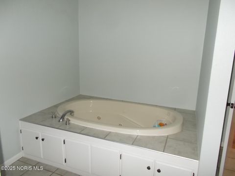 Tiny photo for 404 Murbach Street, Archbold, OH 43502 (MLS # 10002366)