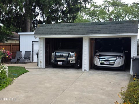 Tiny photo for 2517 Ivy Place, Toledo, OH 43613 (MLS # 10010209)