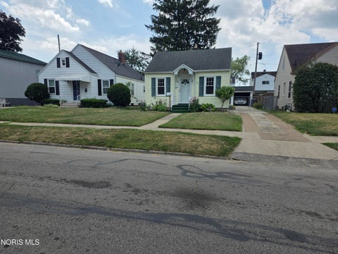 Photo of 2517 Ivy Place, Toledo, OH 43613 (MLS # 10010209)