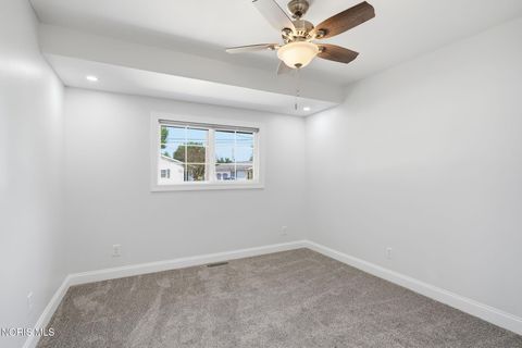 Tiny photo for 888 Lincoln Avenue, Fostoria, OH 44830 (MLS # 10010897)