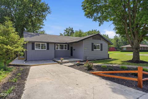 Tiny photo for 888 Lincoln Avenue, Fostoria, OH 44830 (MLS # 10010897)
