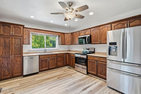 Tiny photo for 888 Lincoln Avenue, Fostoria, OH 44830 (MLS # 10010897)