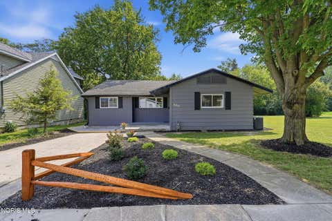 Photo of 888 Lincoln Avenue, Fostoria, OH 44830 (MLS # 10010897)