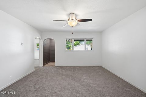 Tiny photo for 888 Lincoln Avenue, Fostoria, OH 44830 (MLS # 10010897)