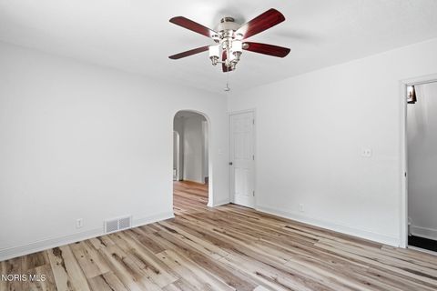 Tiny photo for 888 Lincoln Avenue, Fostoria, OH 44830 (MLS # 10010897)