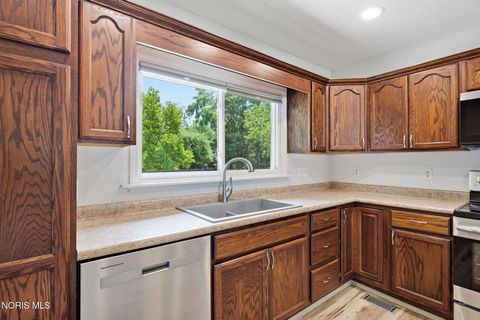 Tiny photo for 888 Lincoln Avenue, Fostoria, OH 44830 (MLS # 10010897)