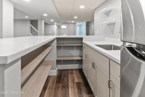 Tiny photo for 1033 Anderson Avenue, Maumee, OH 43537 (MLS # 10003721)