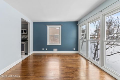 Tiny photo for 1033 Anderson Avenue, Maumee, OH 43537 (MLS # 10003721)