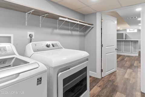 Tiny photo for 1033 Anderson Avenue, Maumee, OH 43537 (MLS # 10003721)