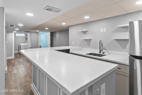 Tiny photo for 1033 Anderson Avenue, Maumee, OH 43537 (MLS # 10003721)