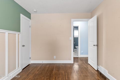 Tiny photo for 1033 Anderson Avenue, Maumee, OH 43537 (MLS # 10003721)