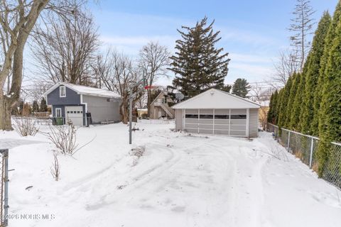 Tiny photo for 1033 Anderson Avenue, Maumee, OH 43537 (MLS # 10003721)