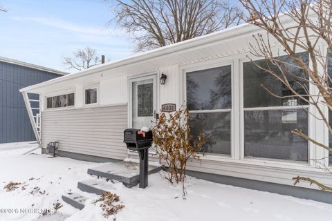 Tiny photo for 1033 Anderson Avenue, Maumee, OH 43537 (MLS # 10003721)
