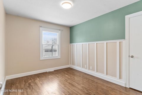 Tiny photo for 1033 Anderson Avenue, Maumee, OH 43537 (MLS # 10003721)