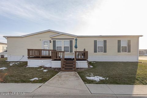 Photo of 27484 Oregon Road #65, Perrysburg, OH 43551 (MLS # 10002314)