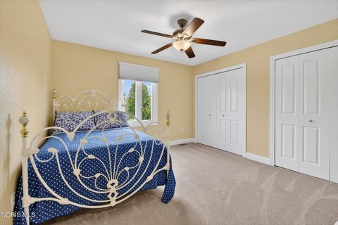 Tiny photo for 3159 Estuary Place, Maumee, OH 43537 (MLS # 10007474)