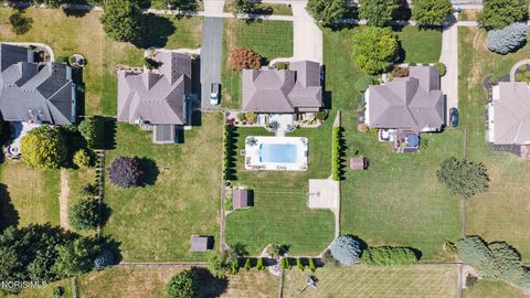 Tiny photo for 3159 Estuary Place, Maumee, OH 43537 (MLS # 10007474)