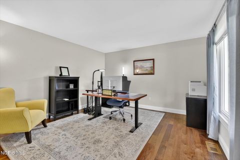 Tiny photo for 3159 Estuary Place, Maumee, OH 43537 (MLS # 10007474)