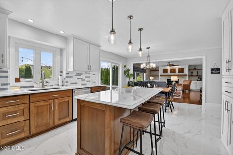 Tiny photo for 3159 Estuary Place, Maumee, OH 43537 (MLS # 10007474)