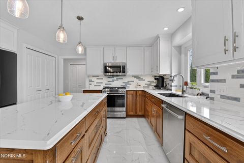Tiny photo for 3159 Estuary Place, Maumee, OH 43537 (MLS # 10007474)