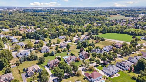 Tiny photo for 3159 Estuary Place, Maumee, OH 43537 (MLS # 10007474)