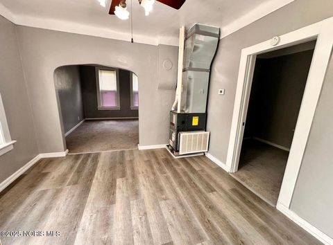 Tiny photo for 1307 Noble Street, Toledo, OH 43608 (MLS # 10002407)