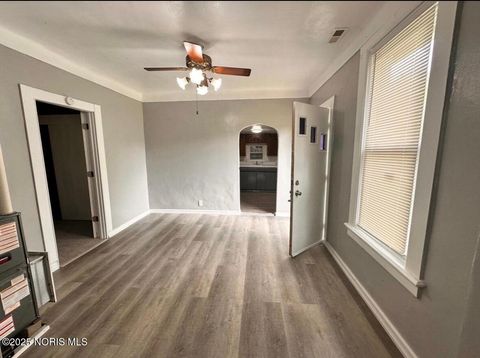 Tiny photo for 1307 Noble Street, Toledo, OH 43608 (MLS # 10002407)