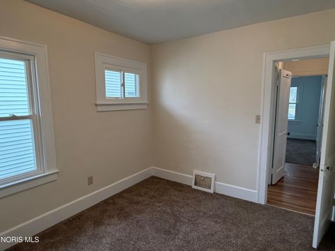 Tiny photo for 1723 Evansdale Avenue, Toledo, OH 43607 (MLS # 10004803)