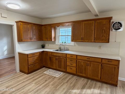 Tiny photo for 1723 Evansdale Avenue, Toledo, OH 43607 (MLS # 10004803)