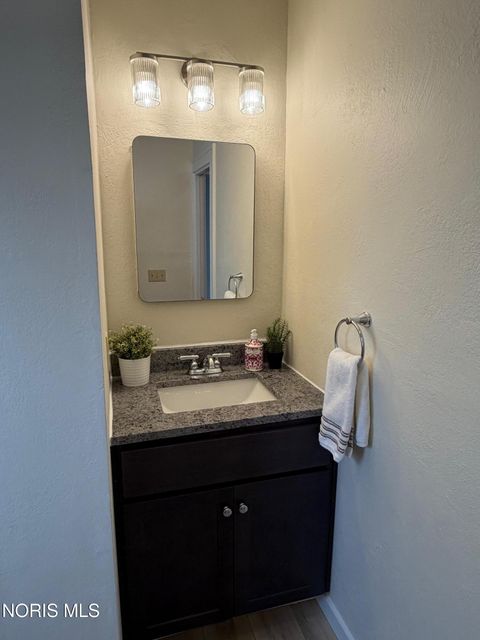 Tiny photo for 1723 Evansdale Avenue, Toledo, OH 43607 (MLS # 10004803)