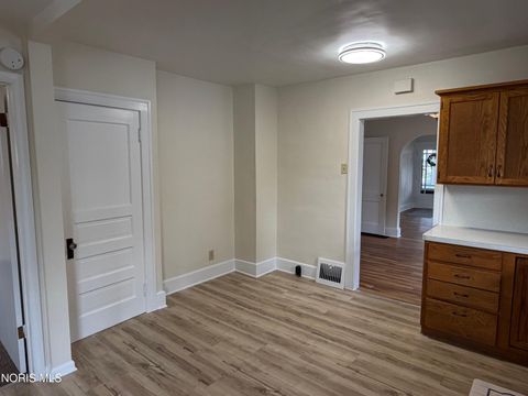 Tiny photo for 1723 Evansdale Avenue, Toledo, OH 43607 (MLS # 10004803)