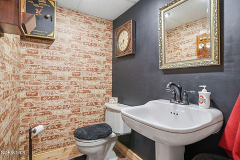 Tiny photo for 400 Coe Street, Tiffin, OH 44883 (MLS # 10007187)