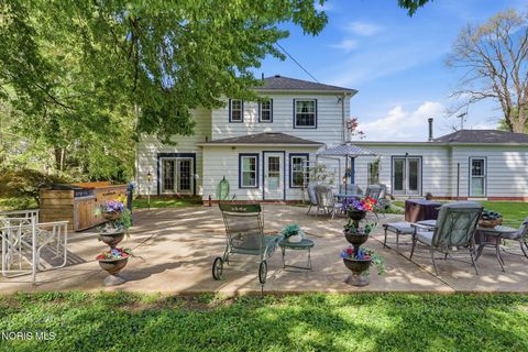 Tiny photo for 400 Coe Street, Tiffin, OH 44883 (MLS # 10007187)
