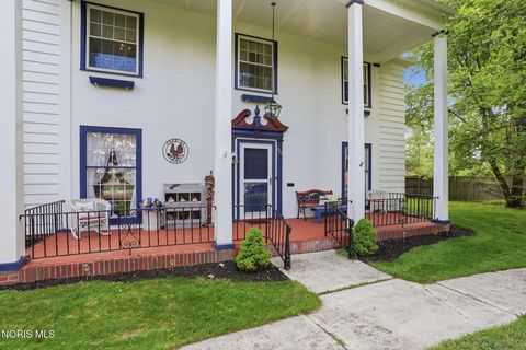Tiny photo for 400 Coe Street, Tiffin, OH 44883 (MLS # 10007187)