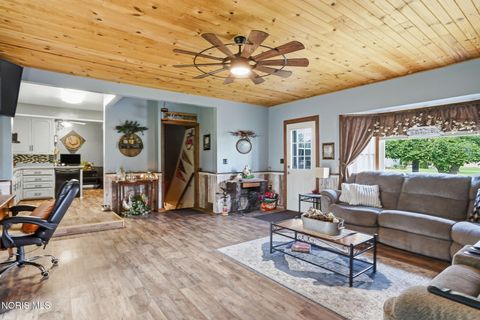 Tiny photo for 400 Coe Street, Tiffin, OH 44883 (MLS # 10007187)