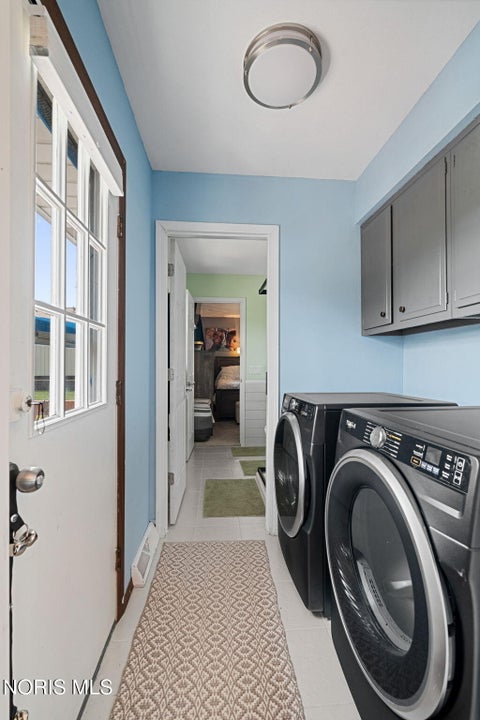 Tiny photo for 5736 Starr Avenue, Oregon, OH 43616 (MLS # 10012896)