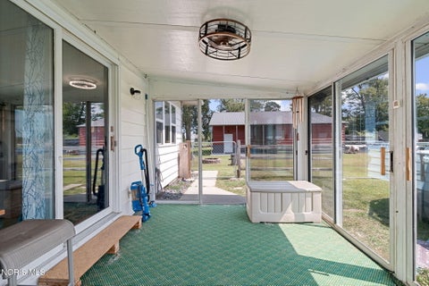 Tiny photo for 5736 Starr Avenue, Oregon, OH 43616 (MLS # 10012896)