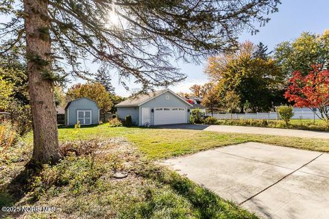 Tiny photo for 2149 Westbrook Drive, Toledo, OH 43613 (MLS # 10001916)
