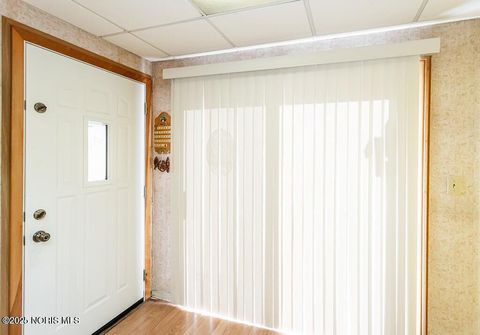 Tiny photo for 2149 Westbrook Drive, Toledo, OH 43613 (MLS # 10001916)