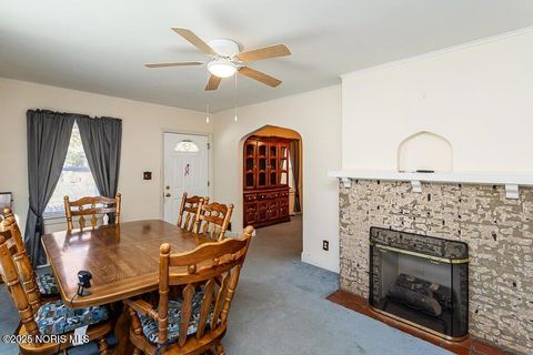 Tiny photo for 2149 Westbrook Drive, Toledo, OH 43613 (MLS # 10001916)